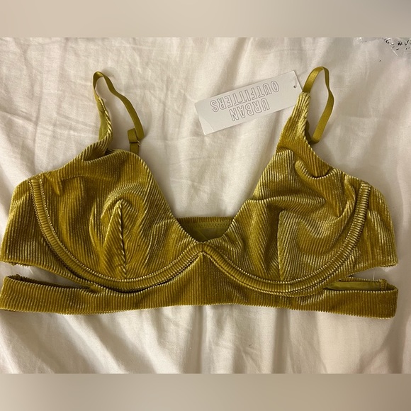 Nwt out from under cut it out ribbed velvet bra l - Picture 5 of 12